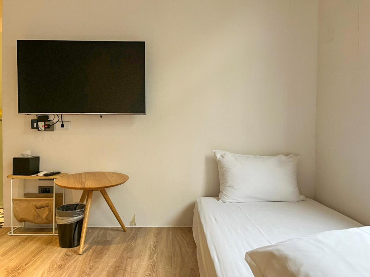 Light Hostel Hualien Екстер'єр фото