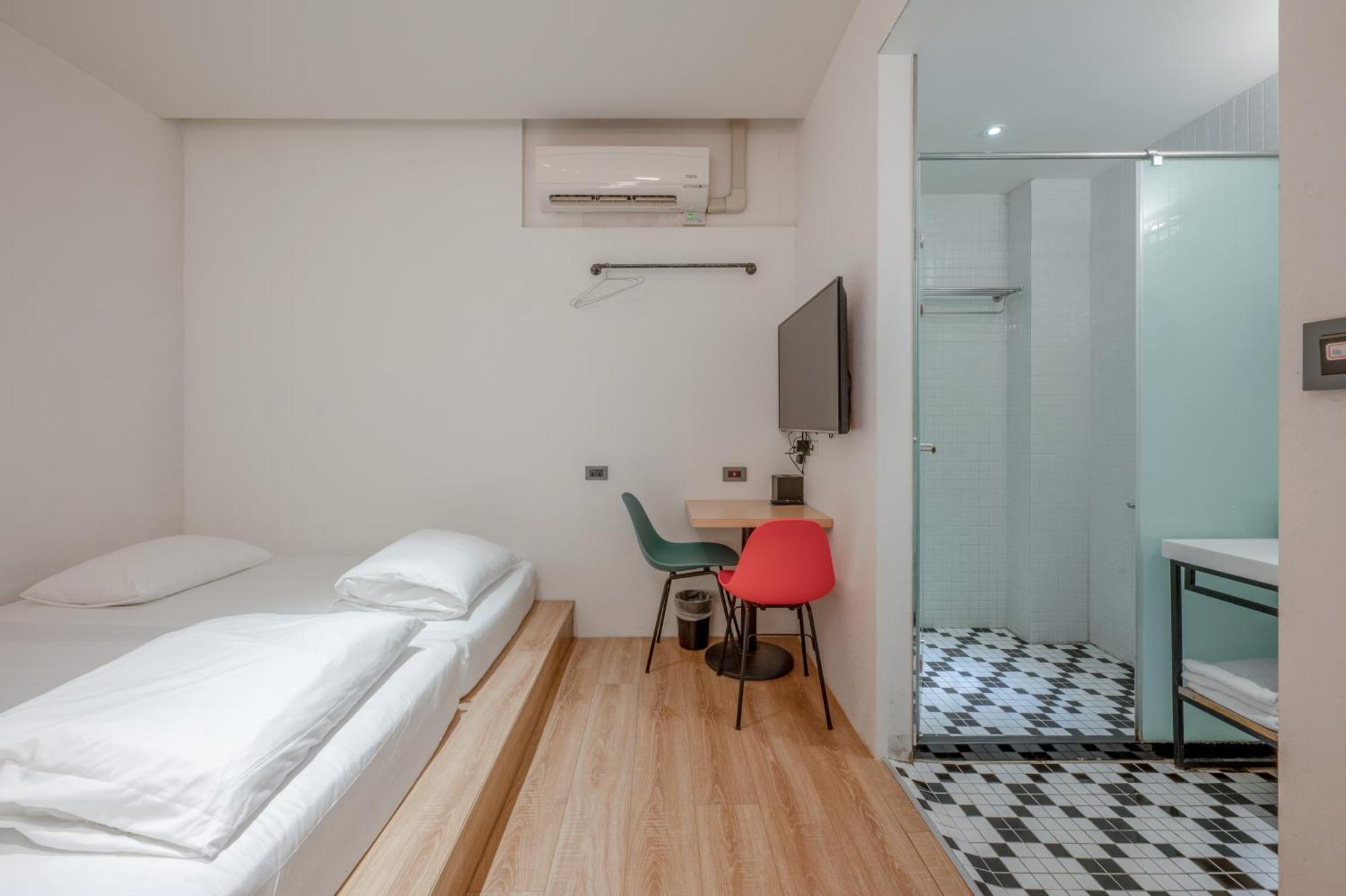 Light Hostel Hualien Екстер'єр фото