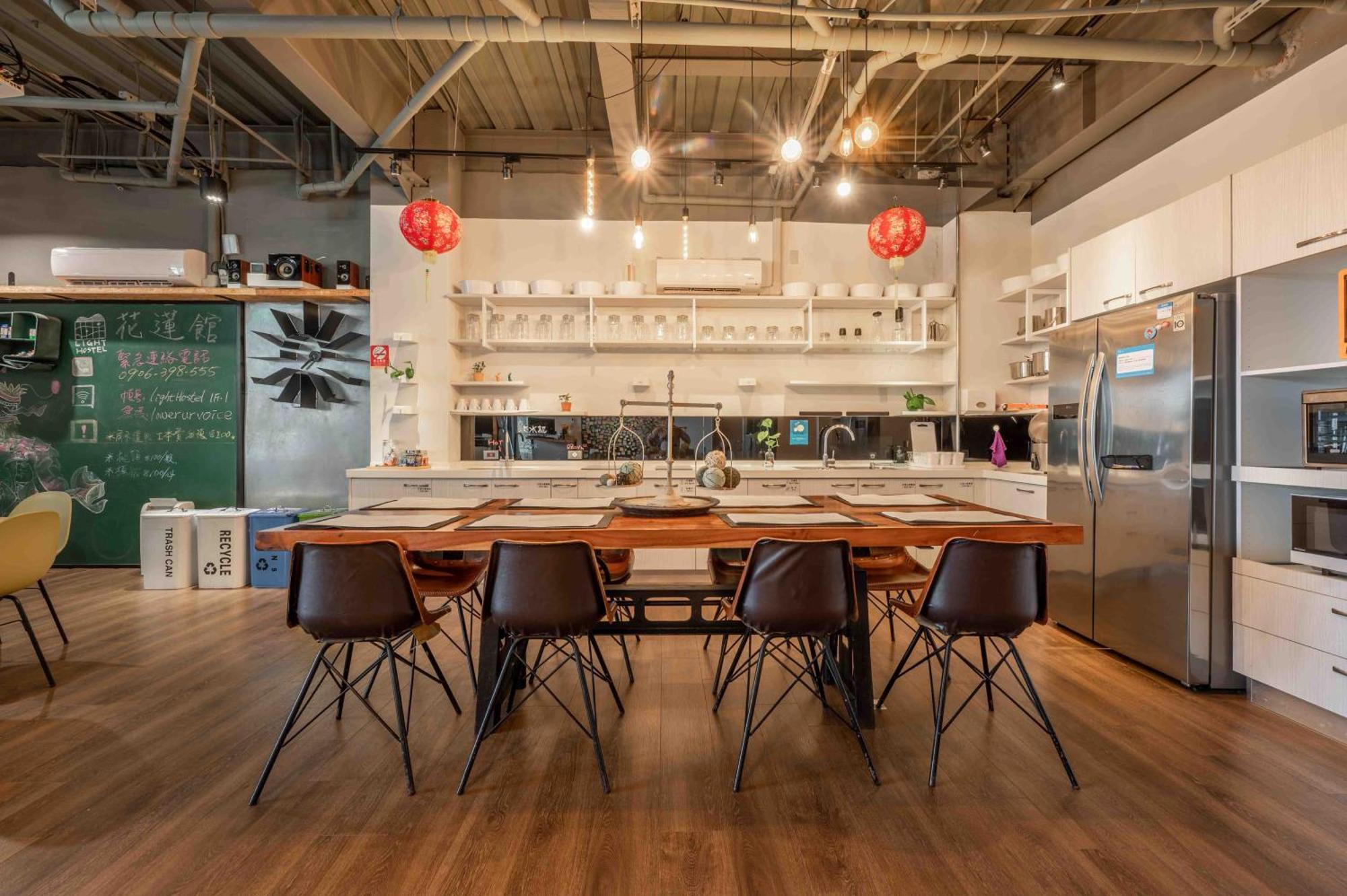 Light Hostel Hualien Екстер'єр фото