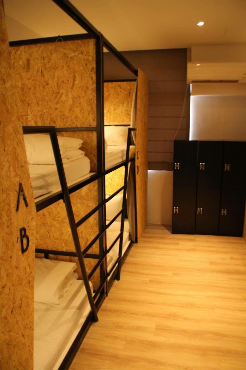Light Hostel Hualien Екстер'єр фото